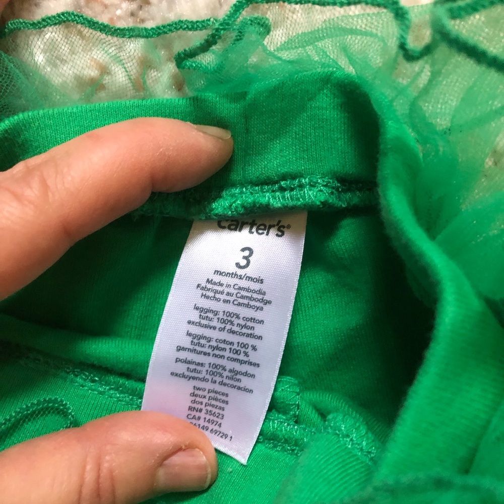 ☘️ Adorable St. Patty’s Day ☘️ ruffle pants 3 months - Picture 2 of 3